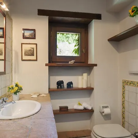 Le Volpaie 6&1, Emma *