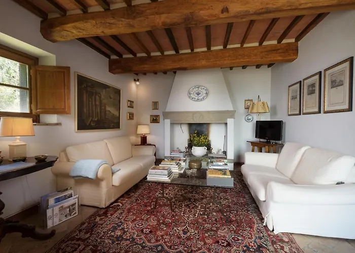 Le Volpaie 6&1, Emma Villa